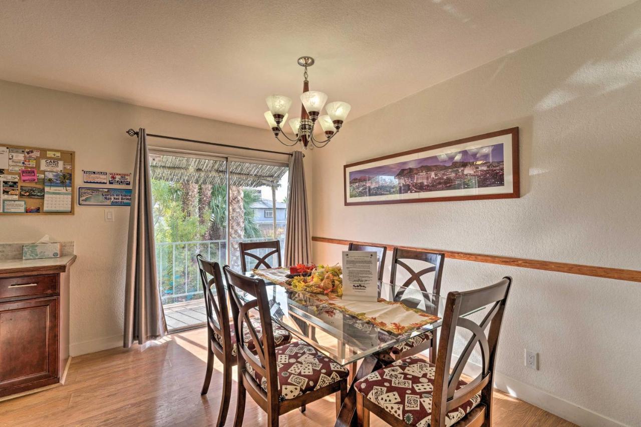 Vegas Oasis Home With Pool And Spa 7 Miles To Strip 라스베이거스 외부 사진