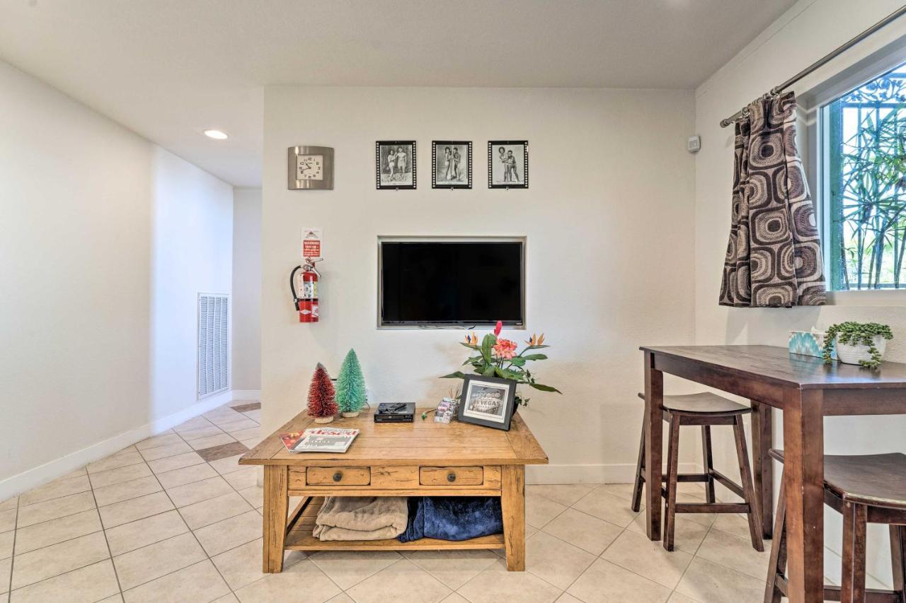 Vegas Oasis Home With Pool And Spa 7 Miles To Strip 라스베이거스 외부 사진