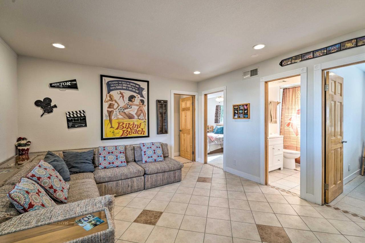 Vegas Oasis Home With Pool And Spa 7 Miles To Strip 라스베이거스 외부 사진